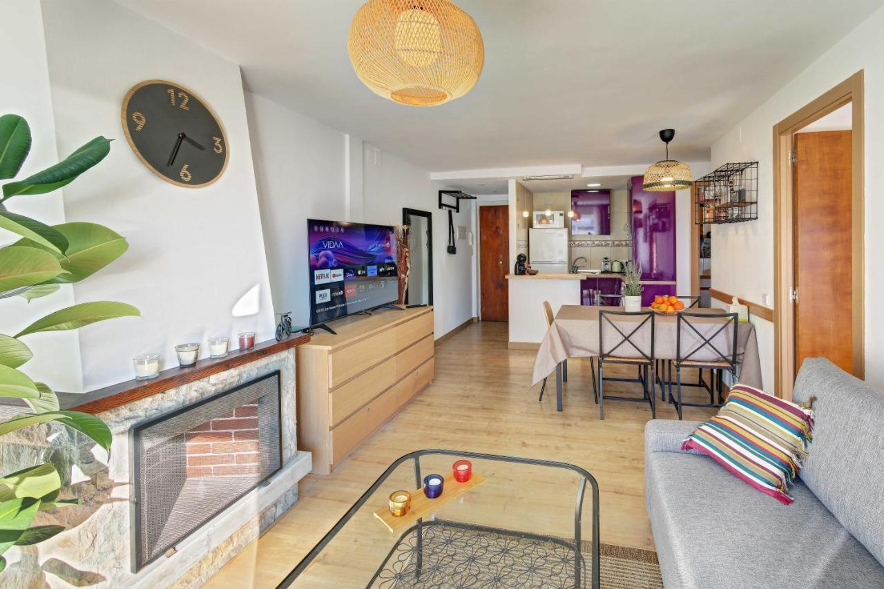 יורט דה מאר Apartament Pau Casals, 2 Min Walk From The Sea & Sea View מראה חיצוני תמונה